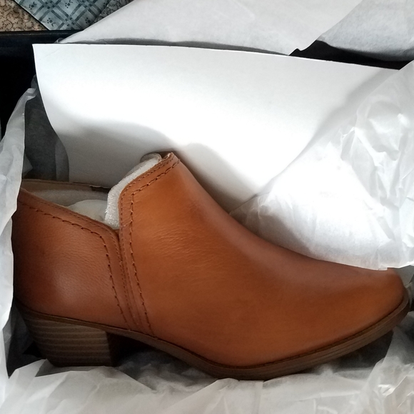 Naturalizer Zarie Tan Leather Bootie 7.5 - Picture 4 of 12